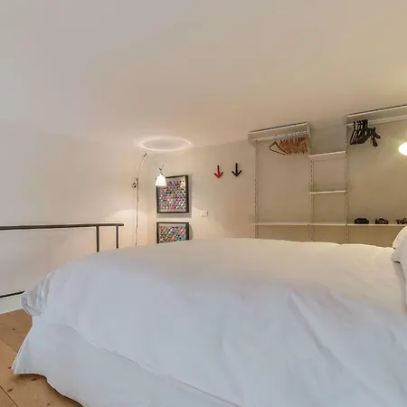 Daire San Teodoro Modern Loft *