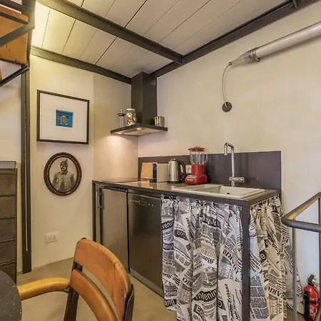 San Teodoro Modern Loft Daire *